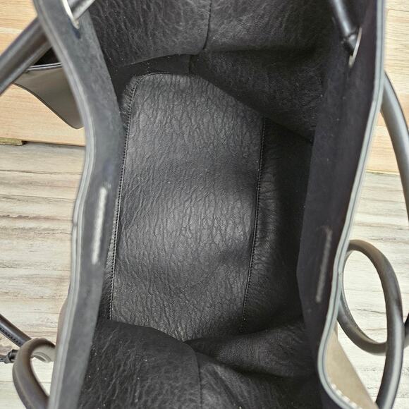 Calvin Klein Gabrianna Gray Bubble Lamb Tote Bag w/ Detachable Wristlet - Picture 11 of 11